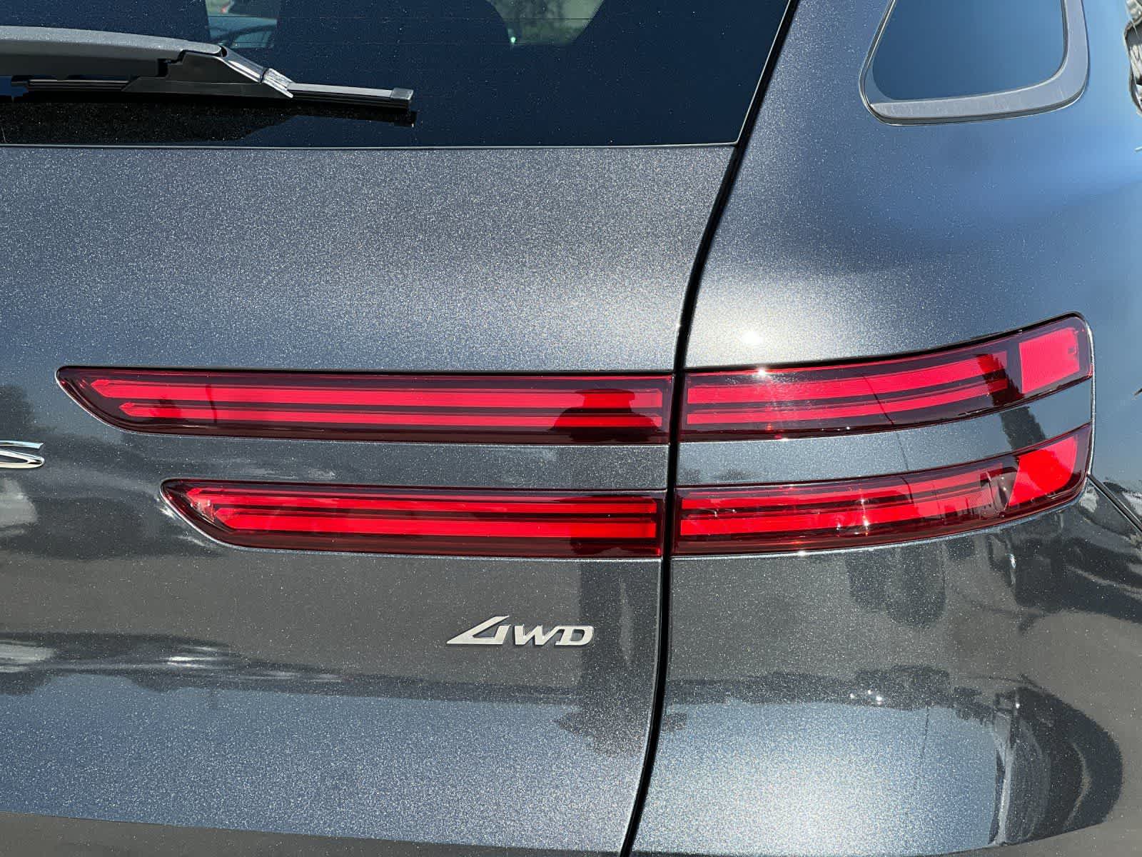 Thumbnail: 2023 Genesis GV70 - 29