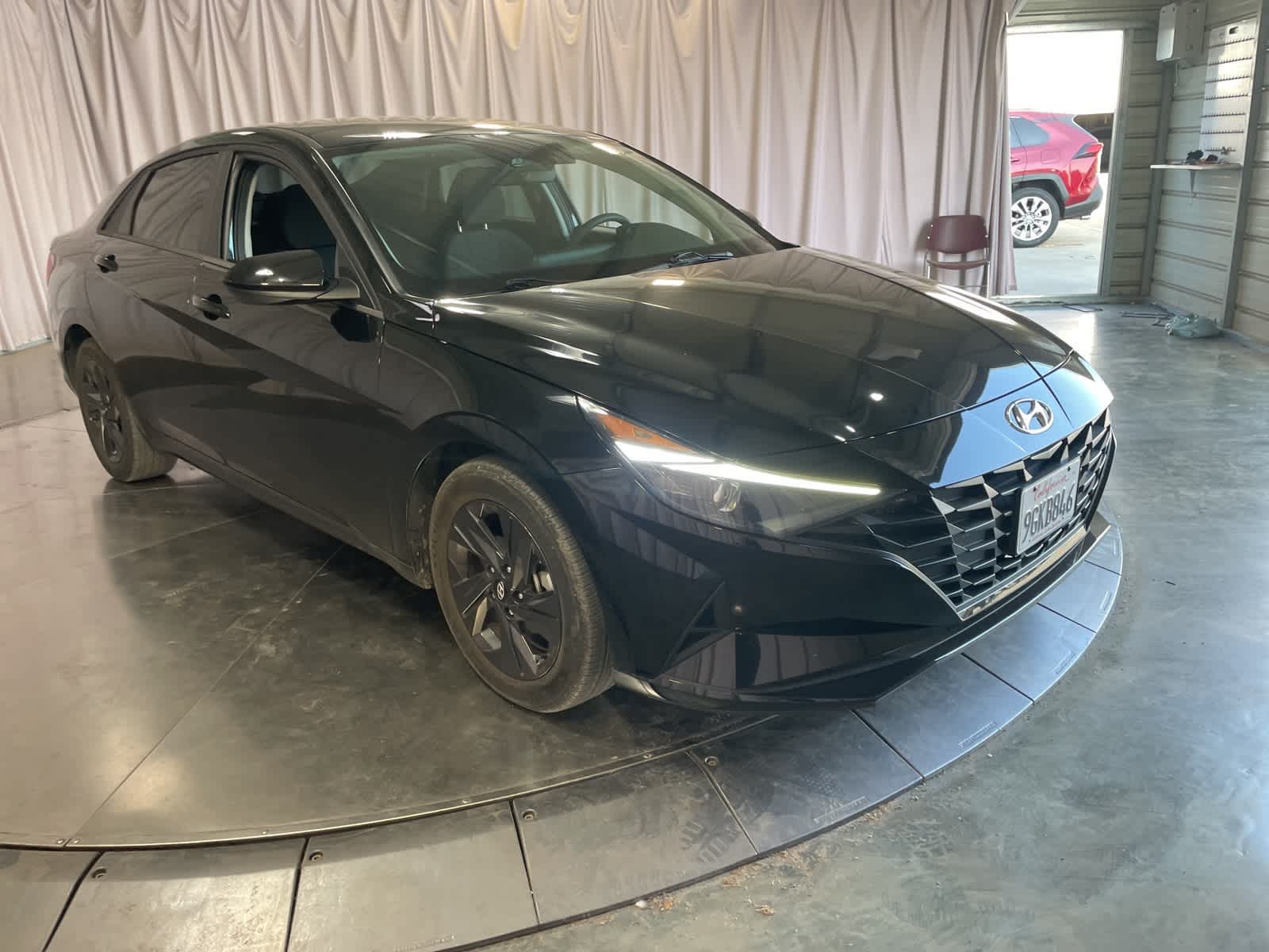 Thumbnail: 2021 Hyundai Elantra - 2