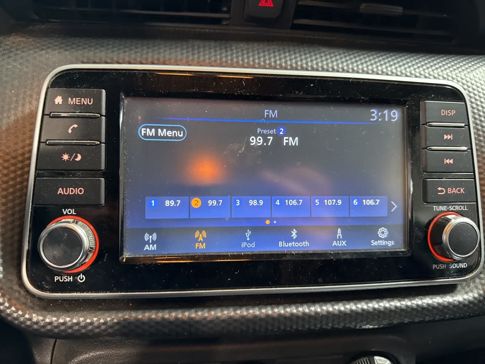 Thumbnail: 2018 Nissan Kicks - 18