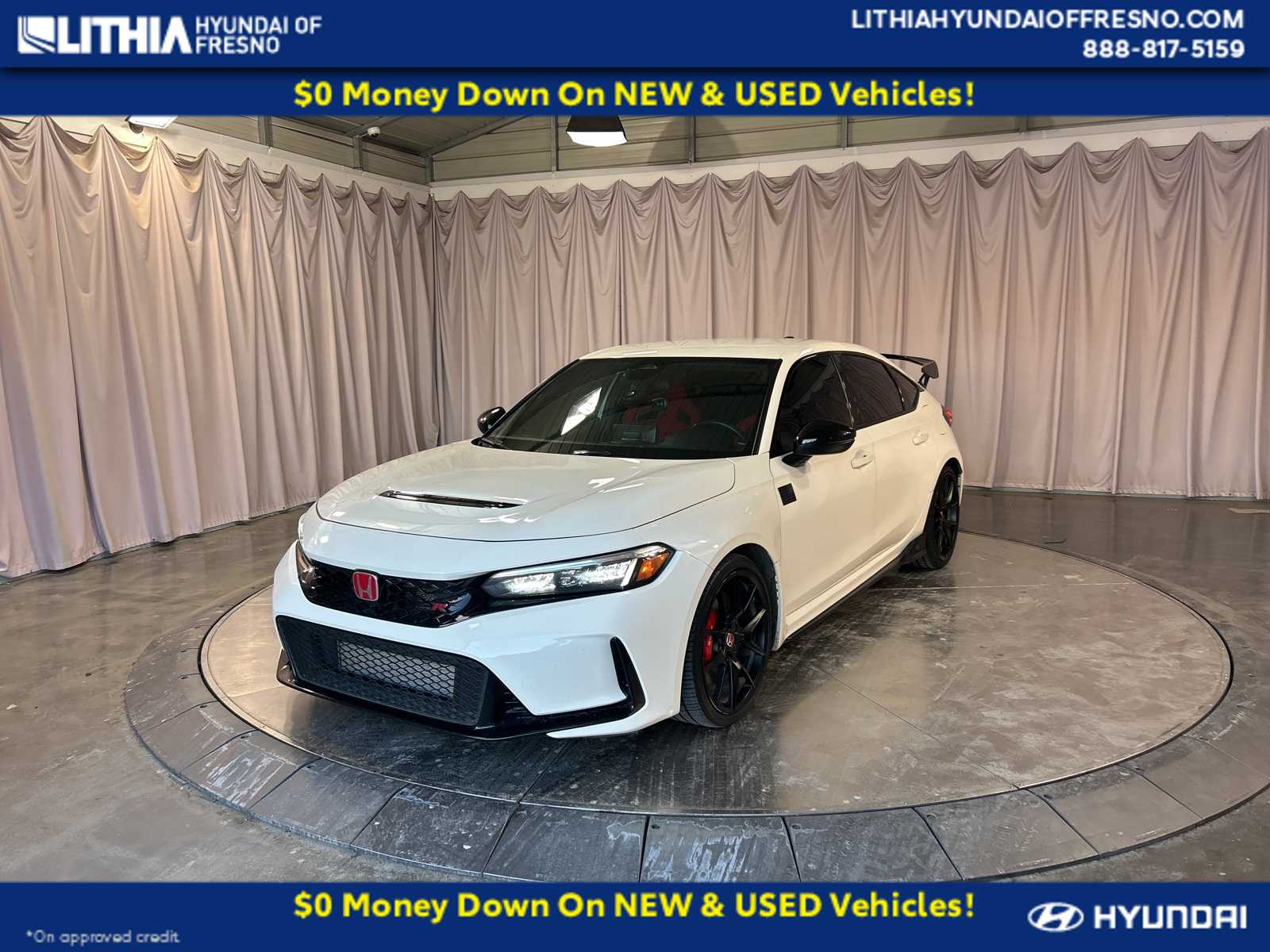 2024 Honda Civic Hatchback Type-R's photo