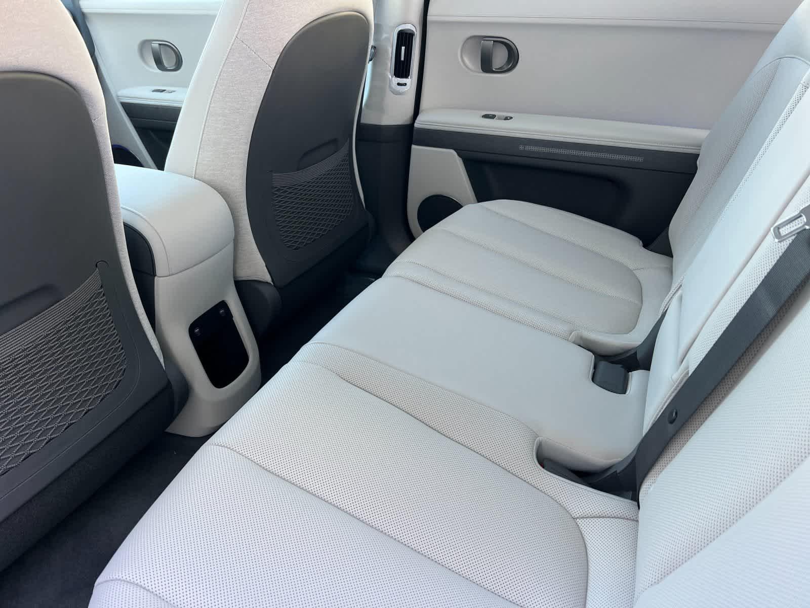 Thumbnail: 2026 Hyundai Ioniq 5 - 4