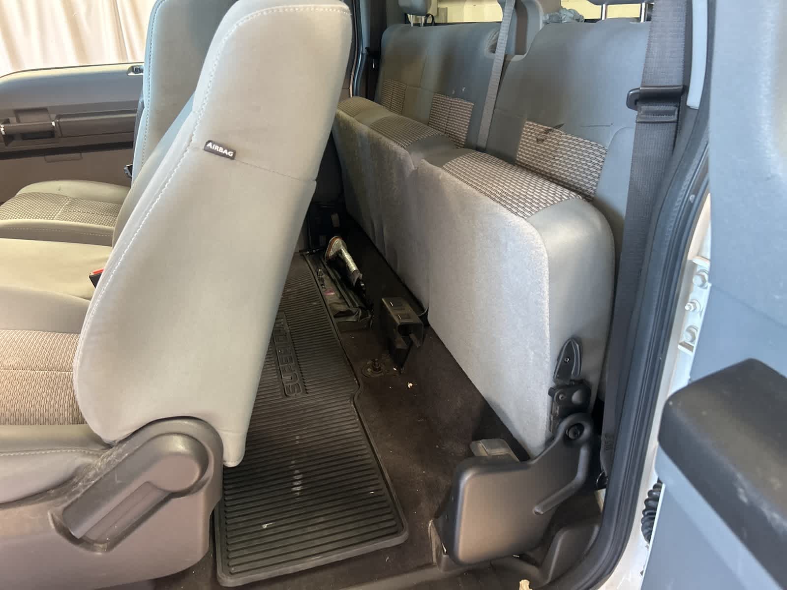 2011 Ford F-250  19