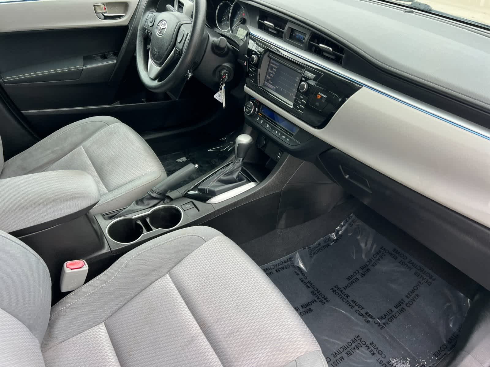 Thumbnail: 2014 Toyota Corolla - 16