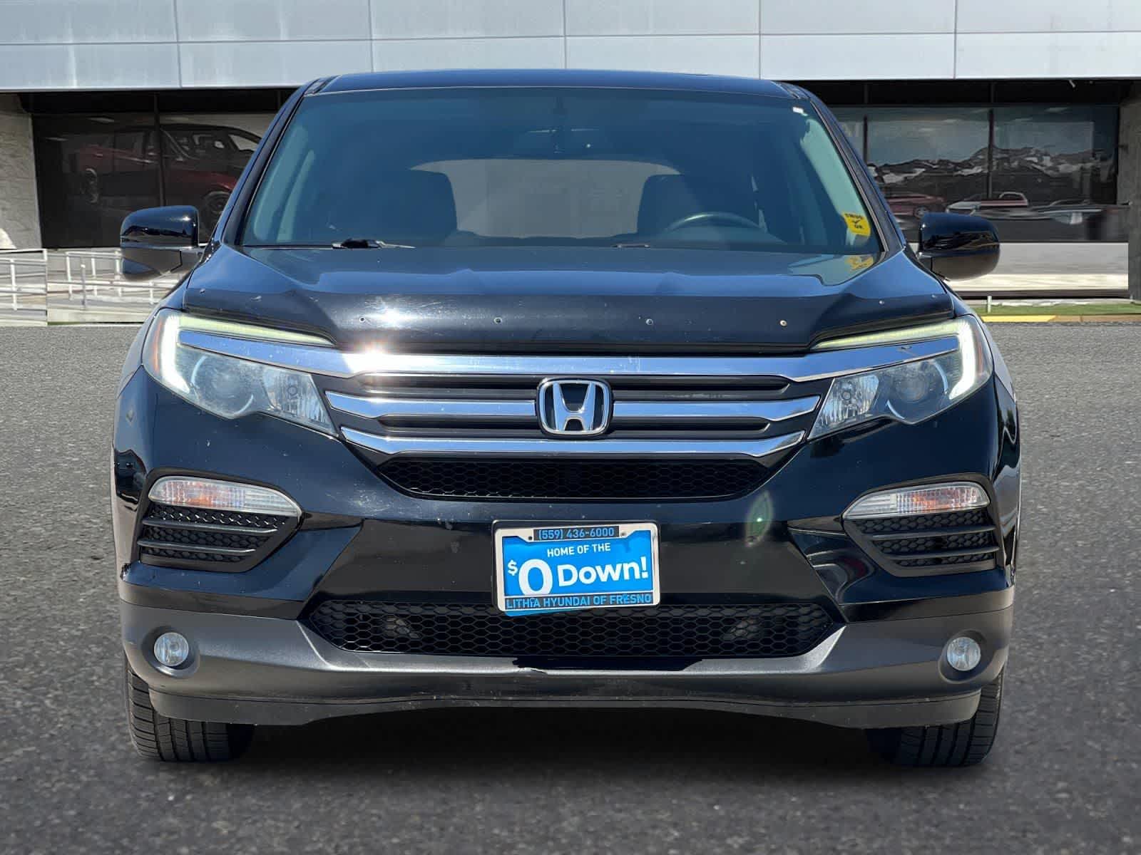Thumbnail: 2017 Honda Pilot - 11
