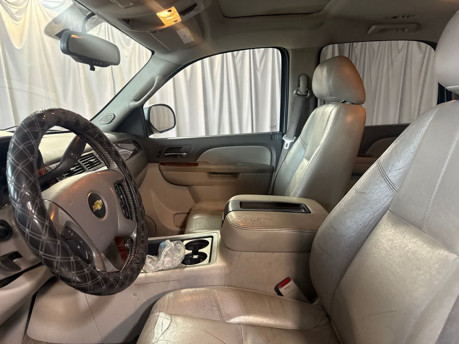 Thumbnail: 2013 Chevrolet Tahoe - 20