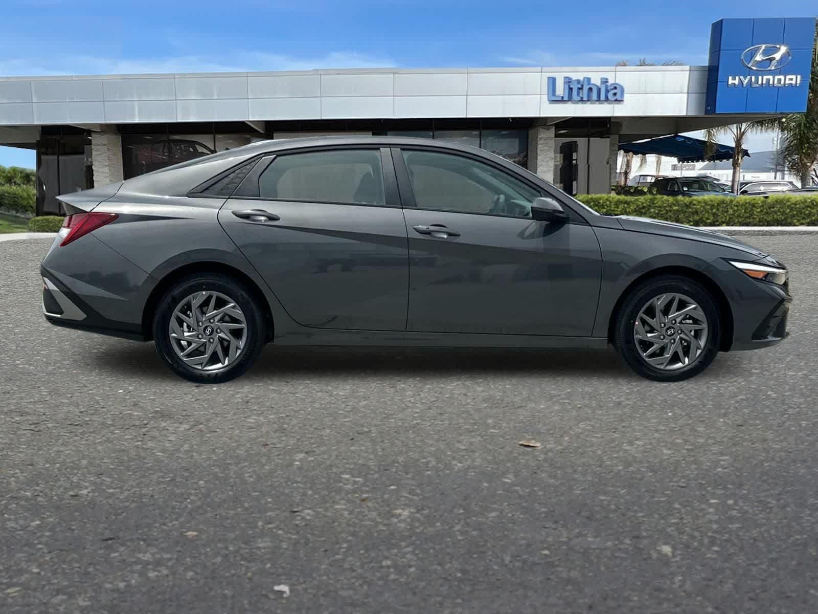Thumbnail: 2026 Hyundai Elantra - 9