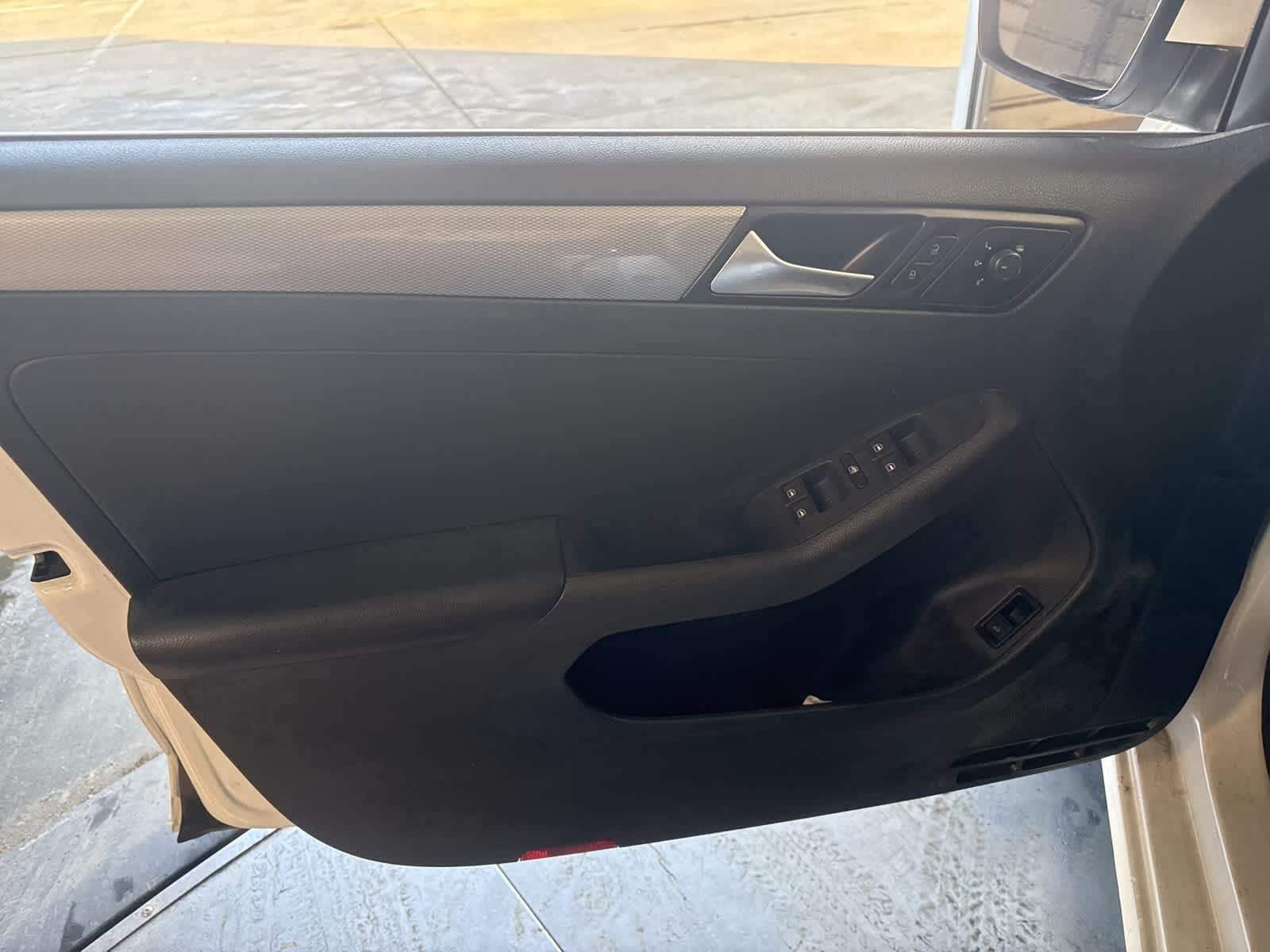 Thumbnail: 2017 Volkswagen Jetta - 13