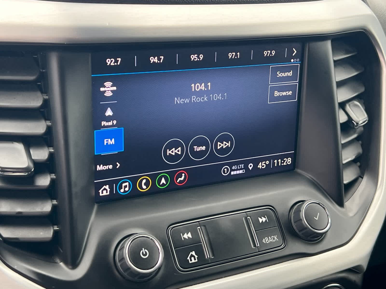 Thumbnail: 2023 GMC Acadia - 19