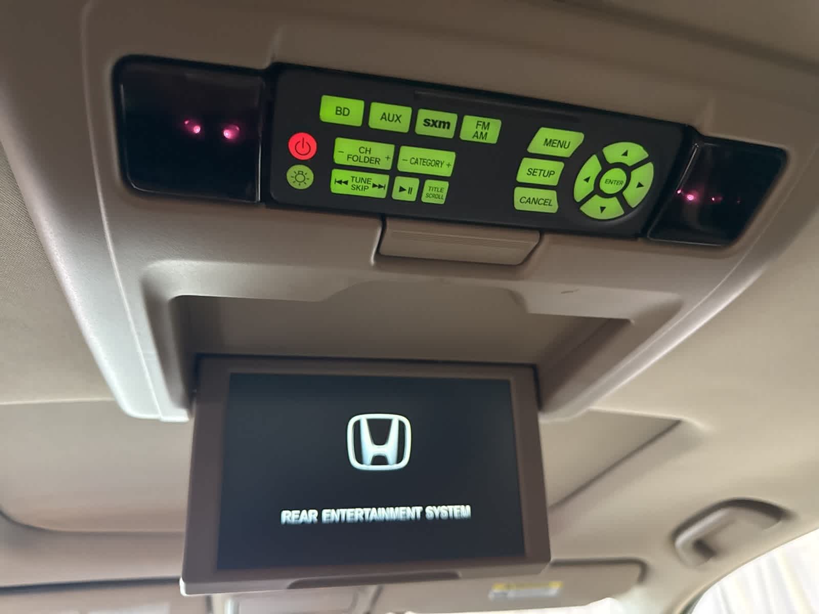 Thumbnail: 2016 Honda Pilot - 15