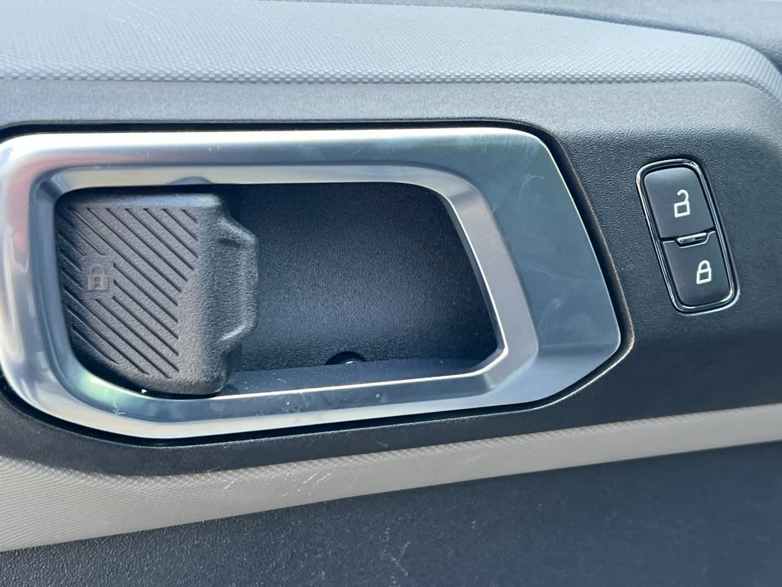 Thumbnail: 2022 Ford Bronco - 13