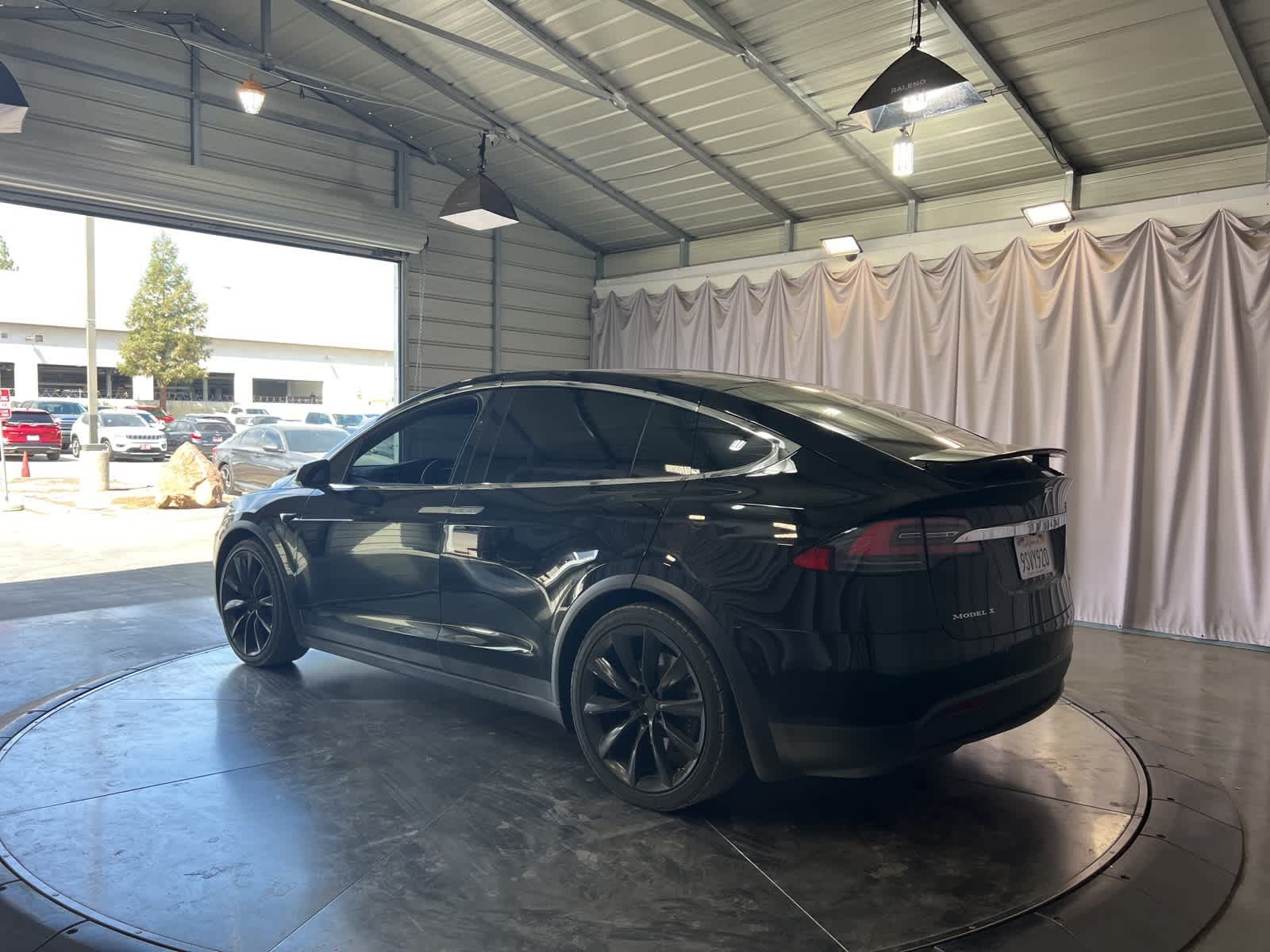 Thumbnail: 2017 Tesla Model X - 5