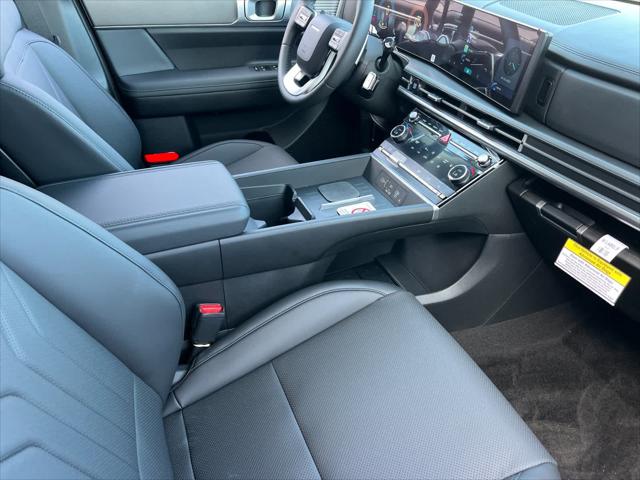 2025 Hyundai Santa Fe SEL 16
