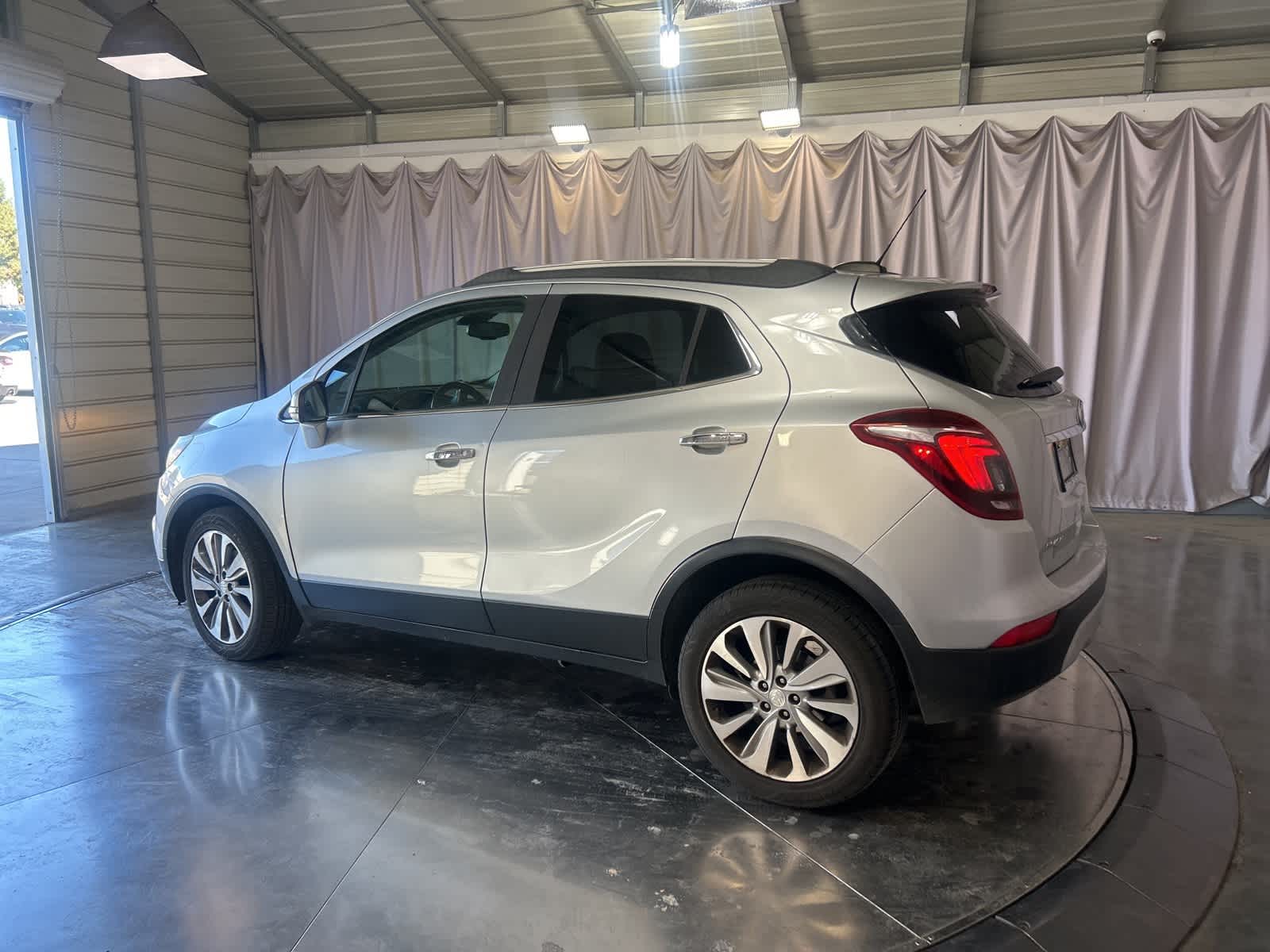 Thumbnail: 2018 Buick Encore - 14