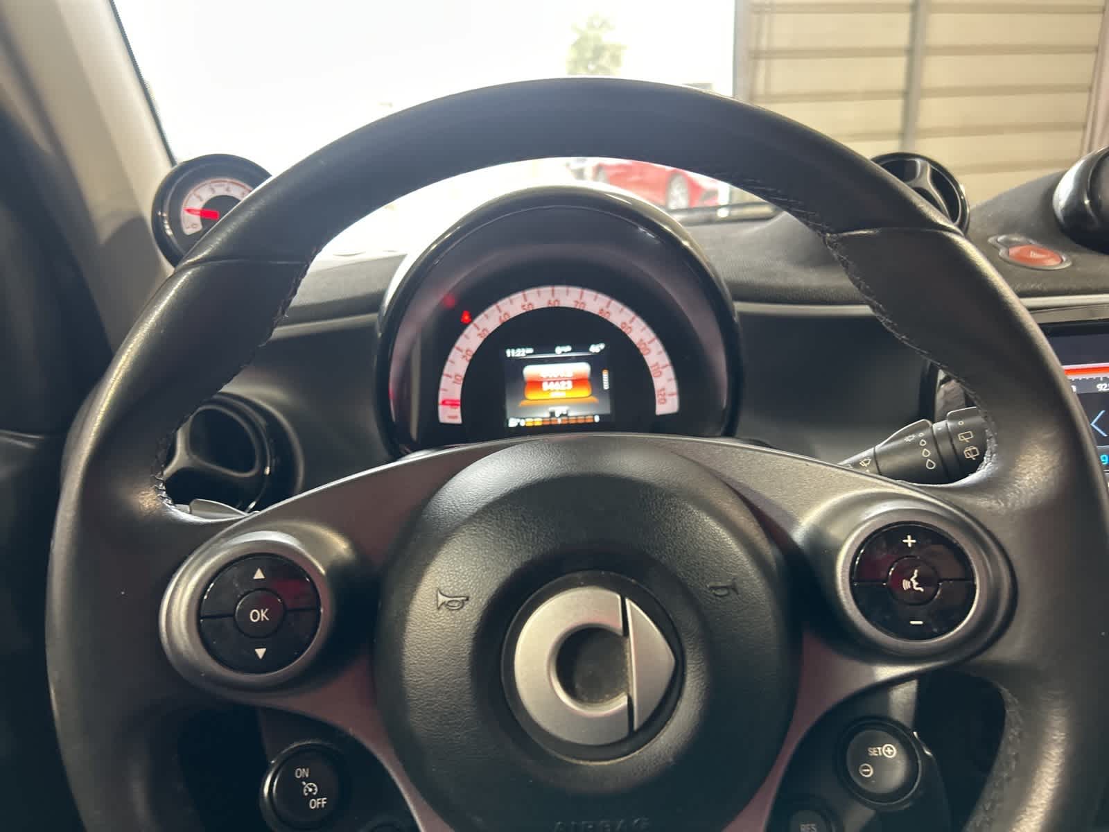 Thumbnail: 2016 smart fortwo - 26