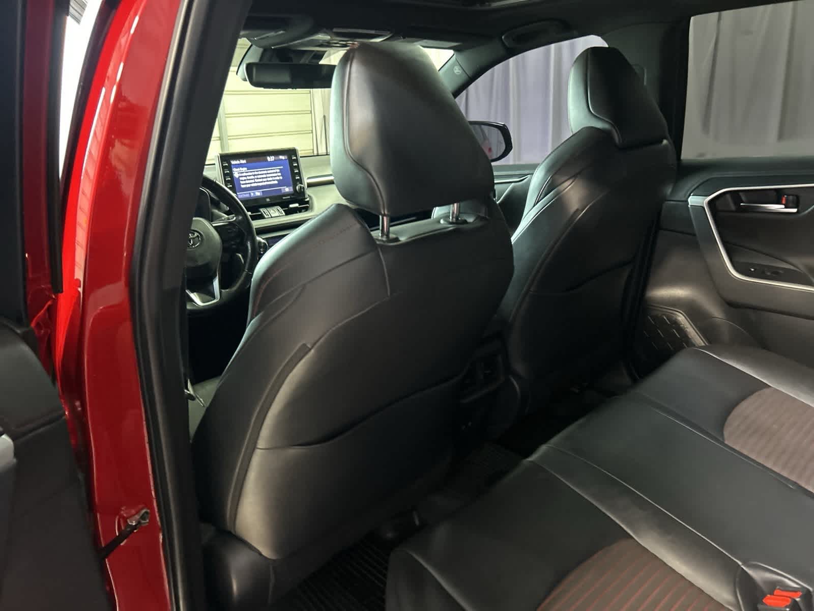 Thumbnail: 2021 Toyota RAV4 - 20