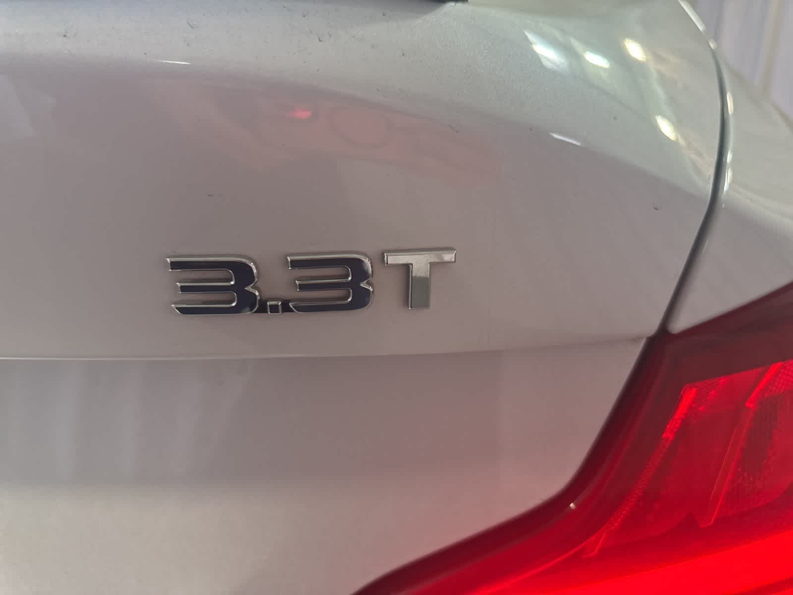 Thumbnail: 2019 Genesis G70 - 13