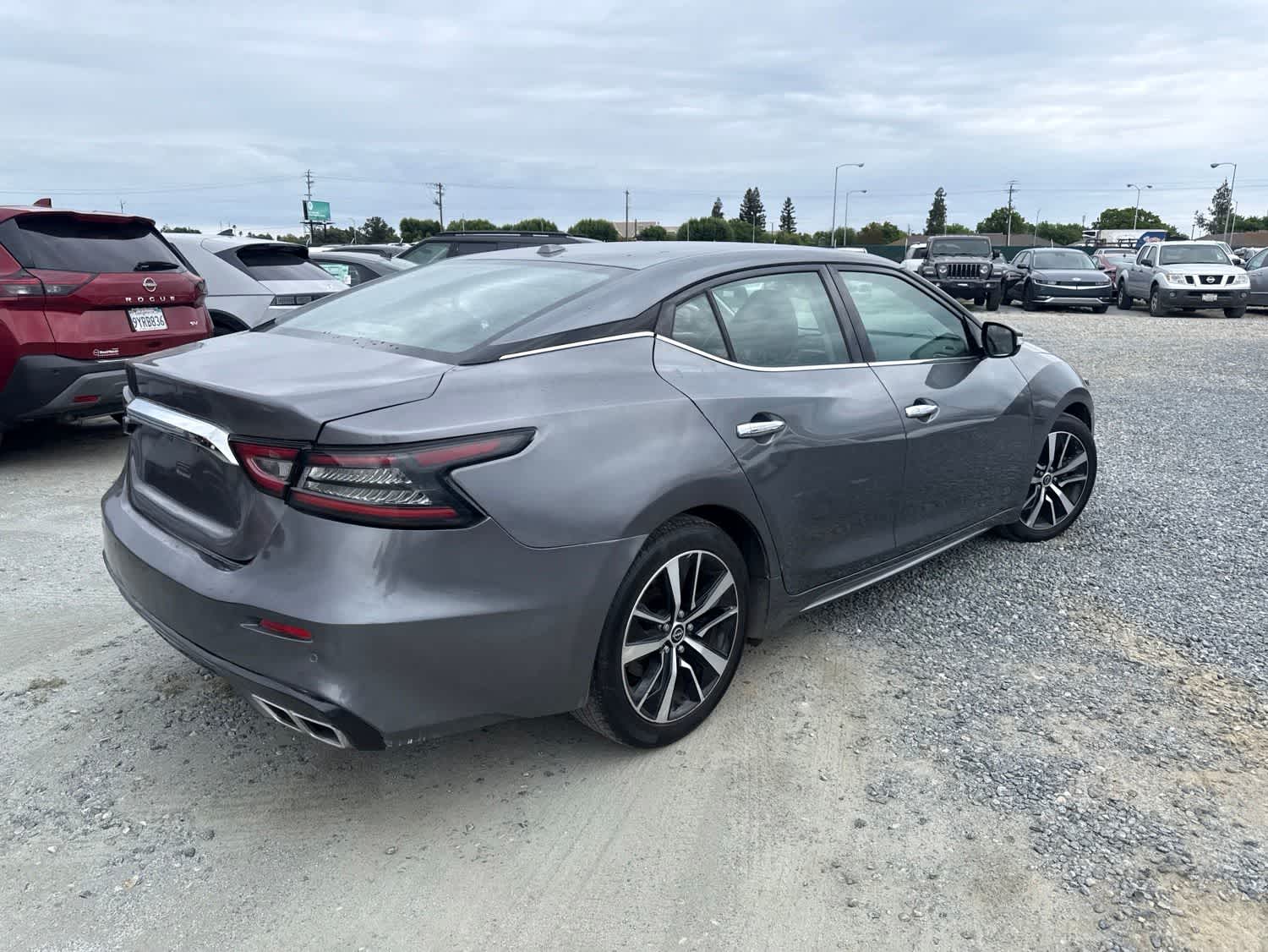 2023 Nissan Maxima SV photo 4