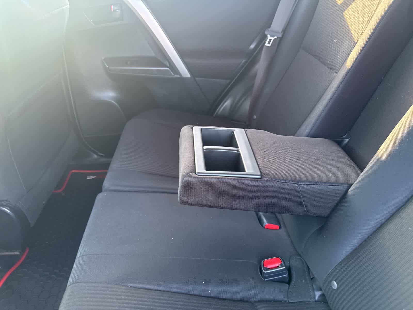 Thumbnail: 2017 Toyota RAV4 - 18