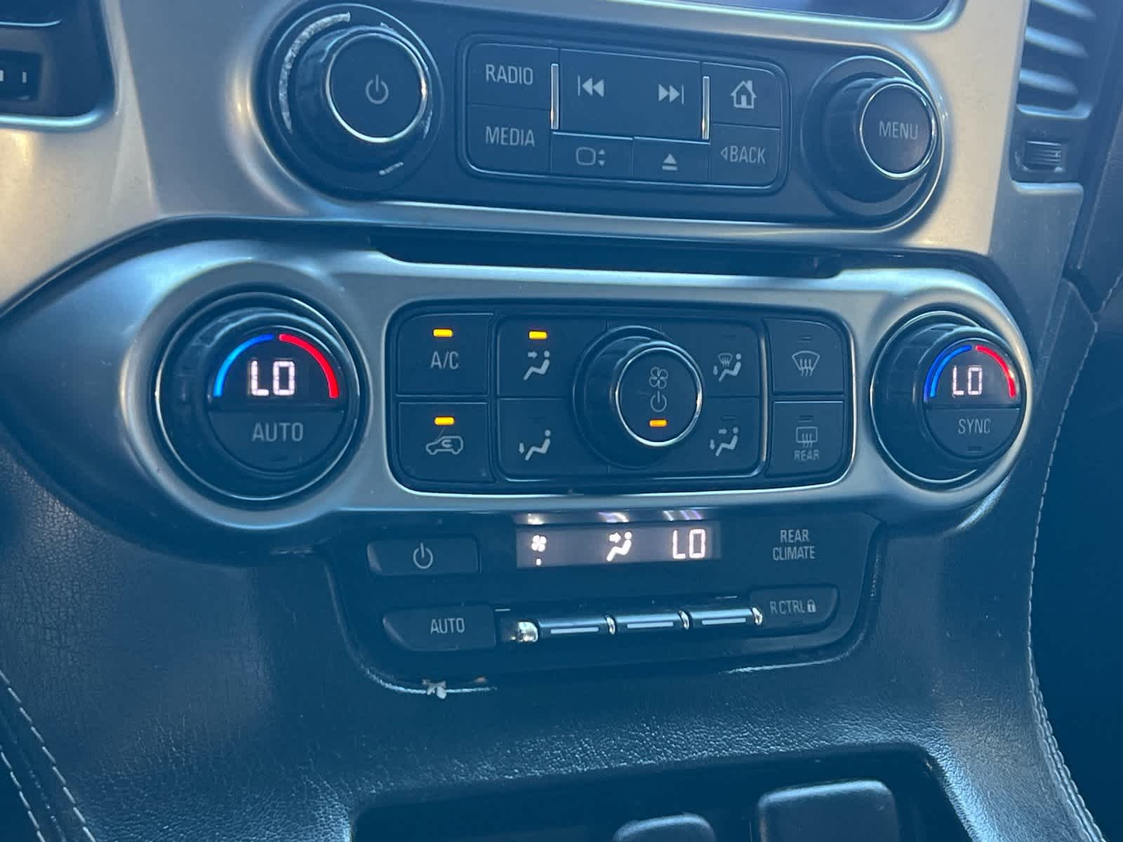 Thumbnail: 2017 Chevrolet Tahoe - 21