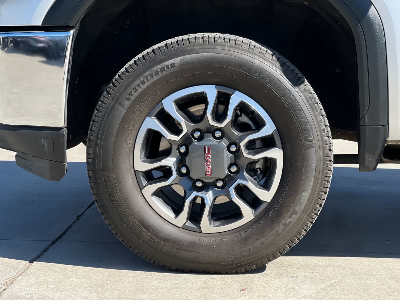 Thumbnail: 2021 GMC Sierra 3500 - 24