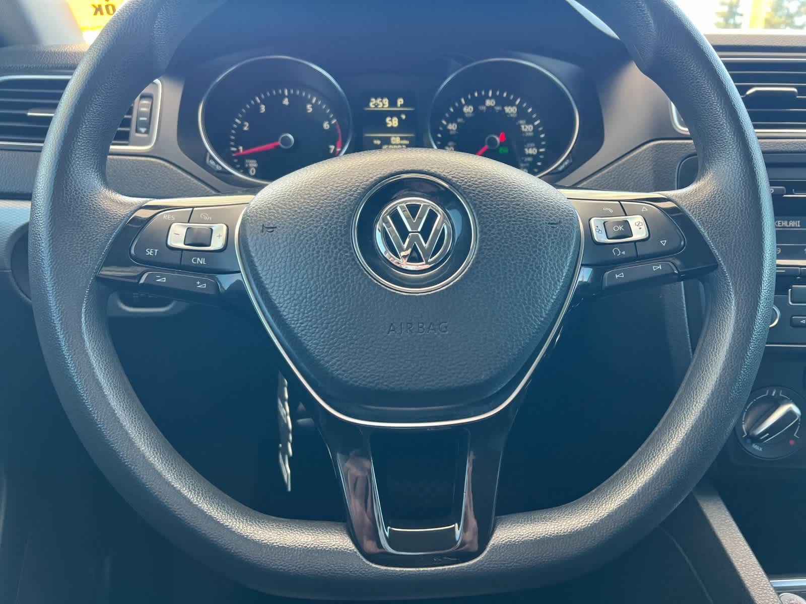 Thumbnail: 2015 Volkswagen Jetta - 22