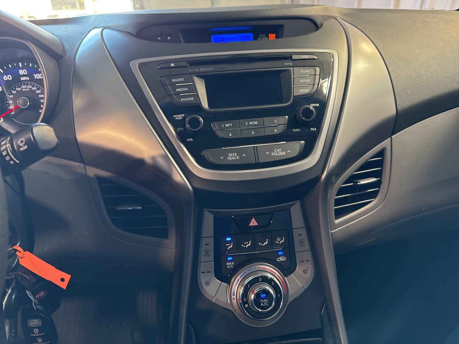 Thumbnail: 2013 Hyundai Elantra - 17