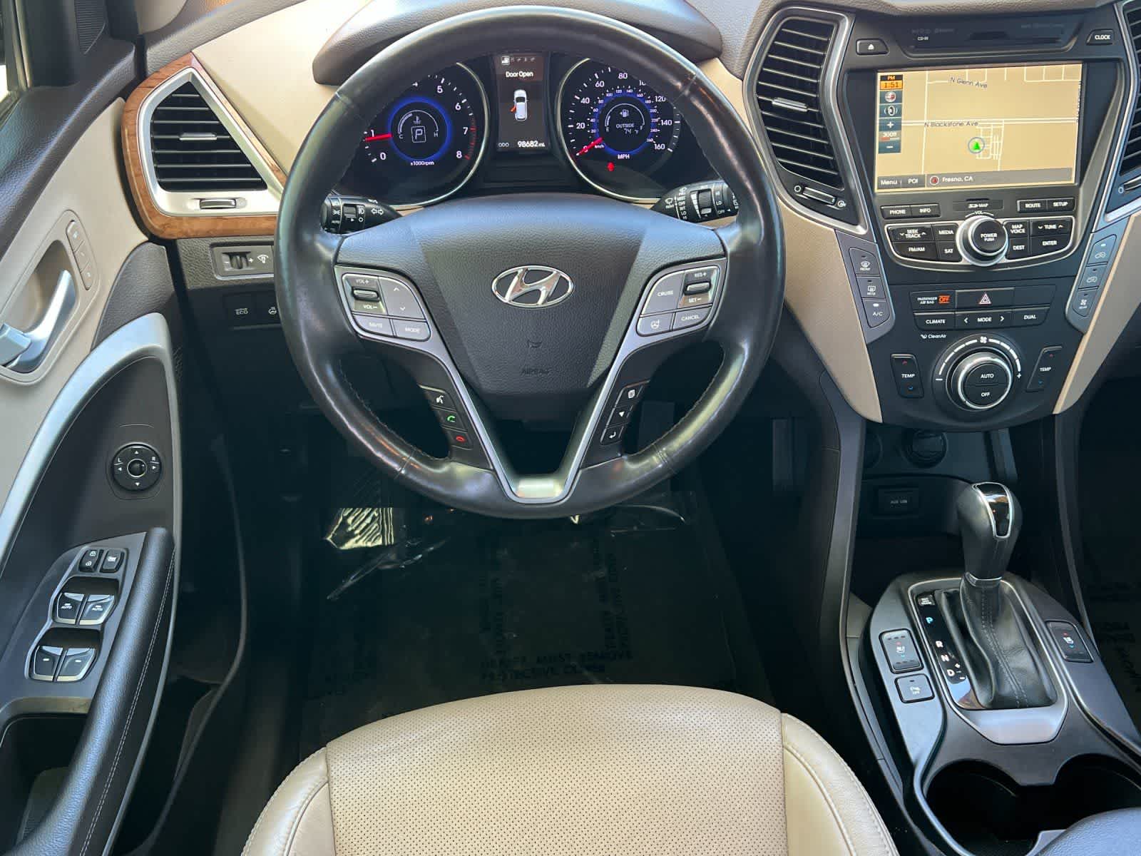 Thumbnail: 2015 Hyundai Santa Fe - 15