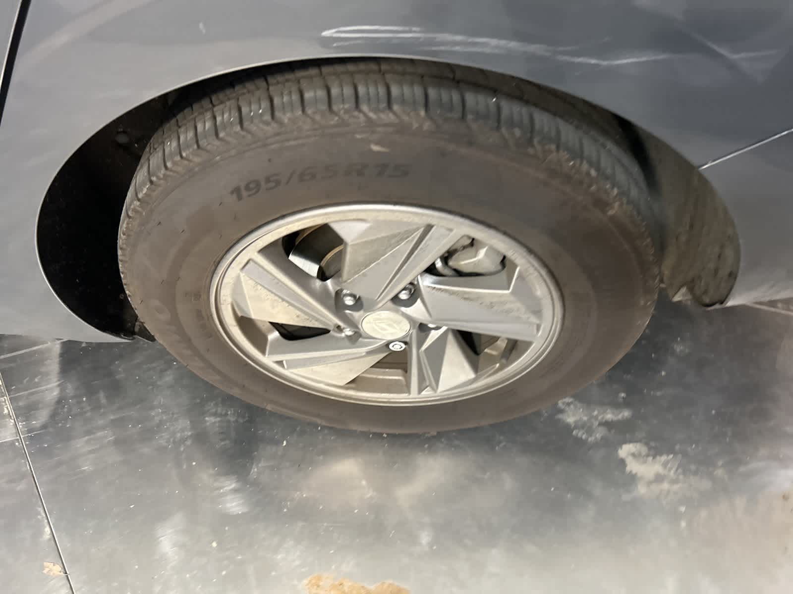 Thumbnail: 2025 Hyundai Elantra - 13