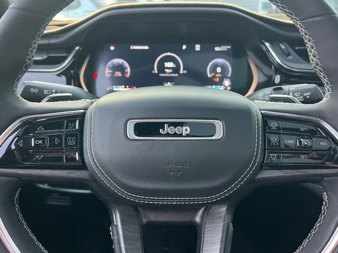 Thumbnail: 2024 Jeep Grand Cherokee - 23