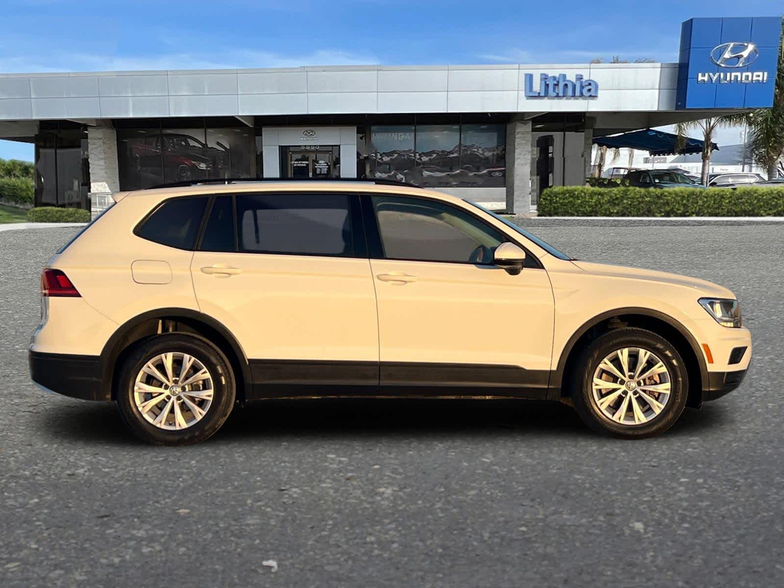 Thumbnail: 2018 Volkswagen Tiguan - 9