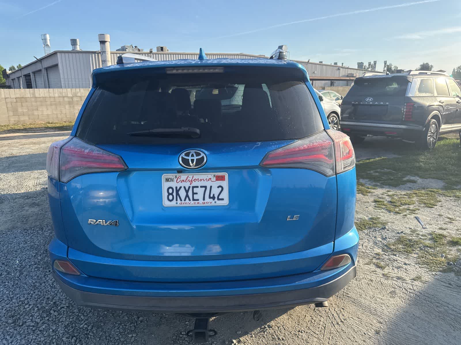 Thumbnail: 2017 Toyota RAV4 - 6