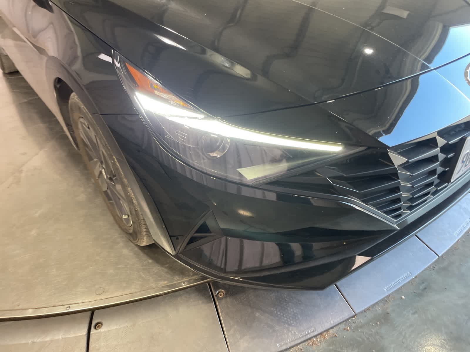 Thumbnail: 2021 Hyundai Elantra - 12