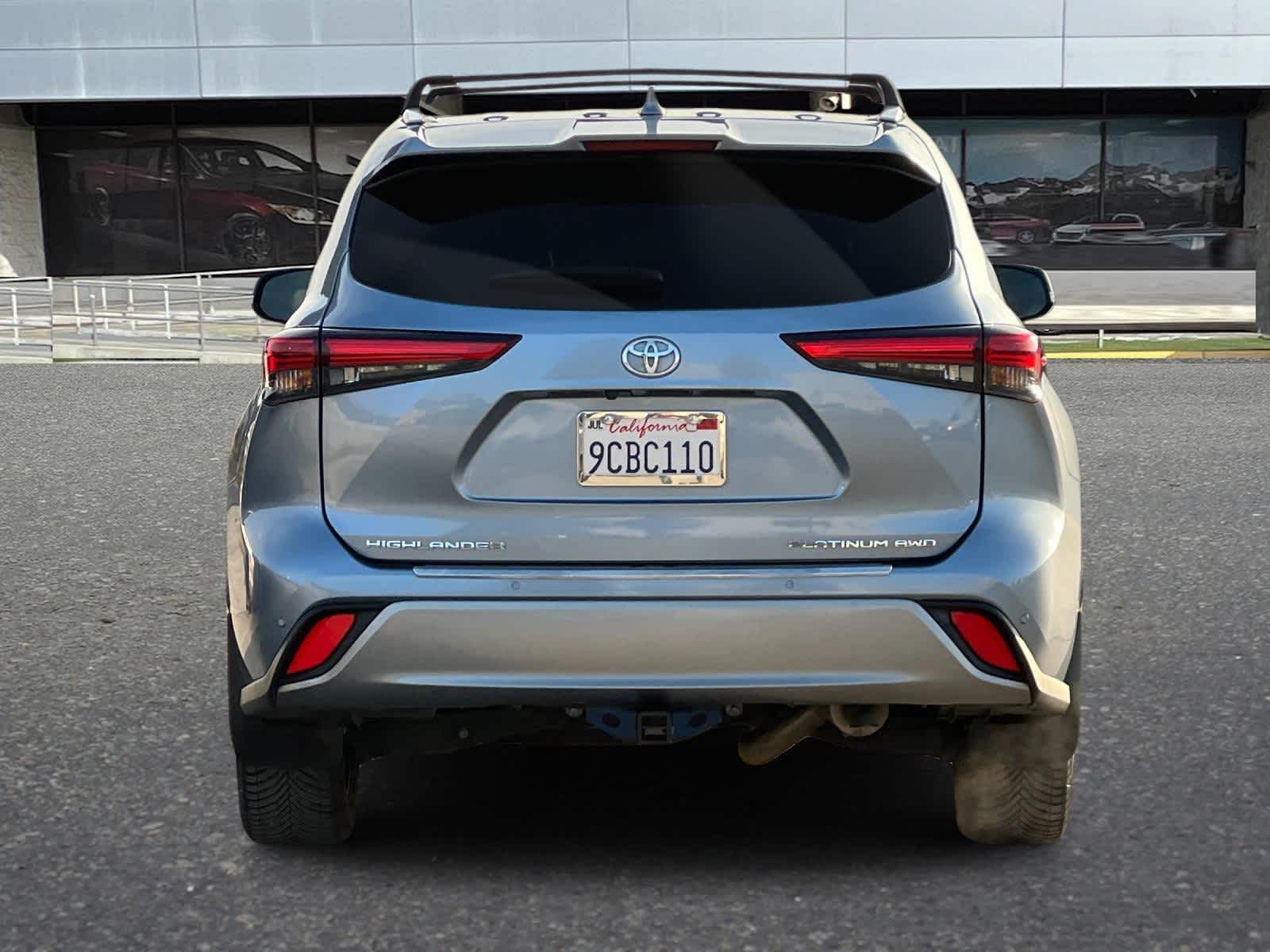 Thumbnail: 2022 Toyota Highlander - 7