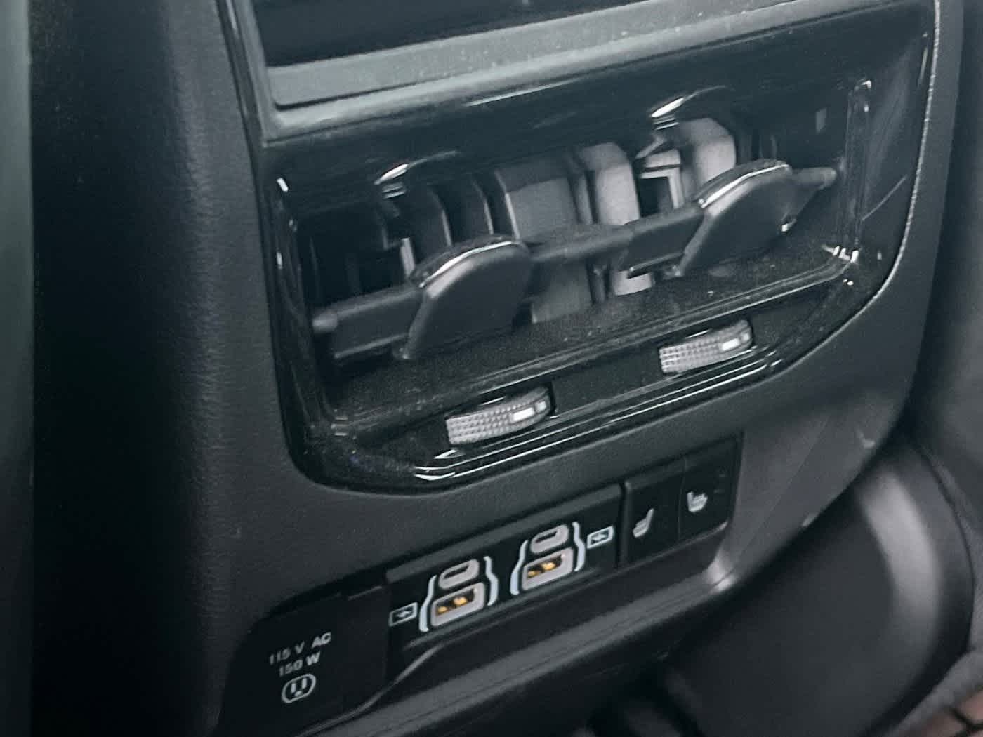 Thumbnail: 2024 Jeep Grand Cherokee - 28