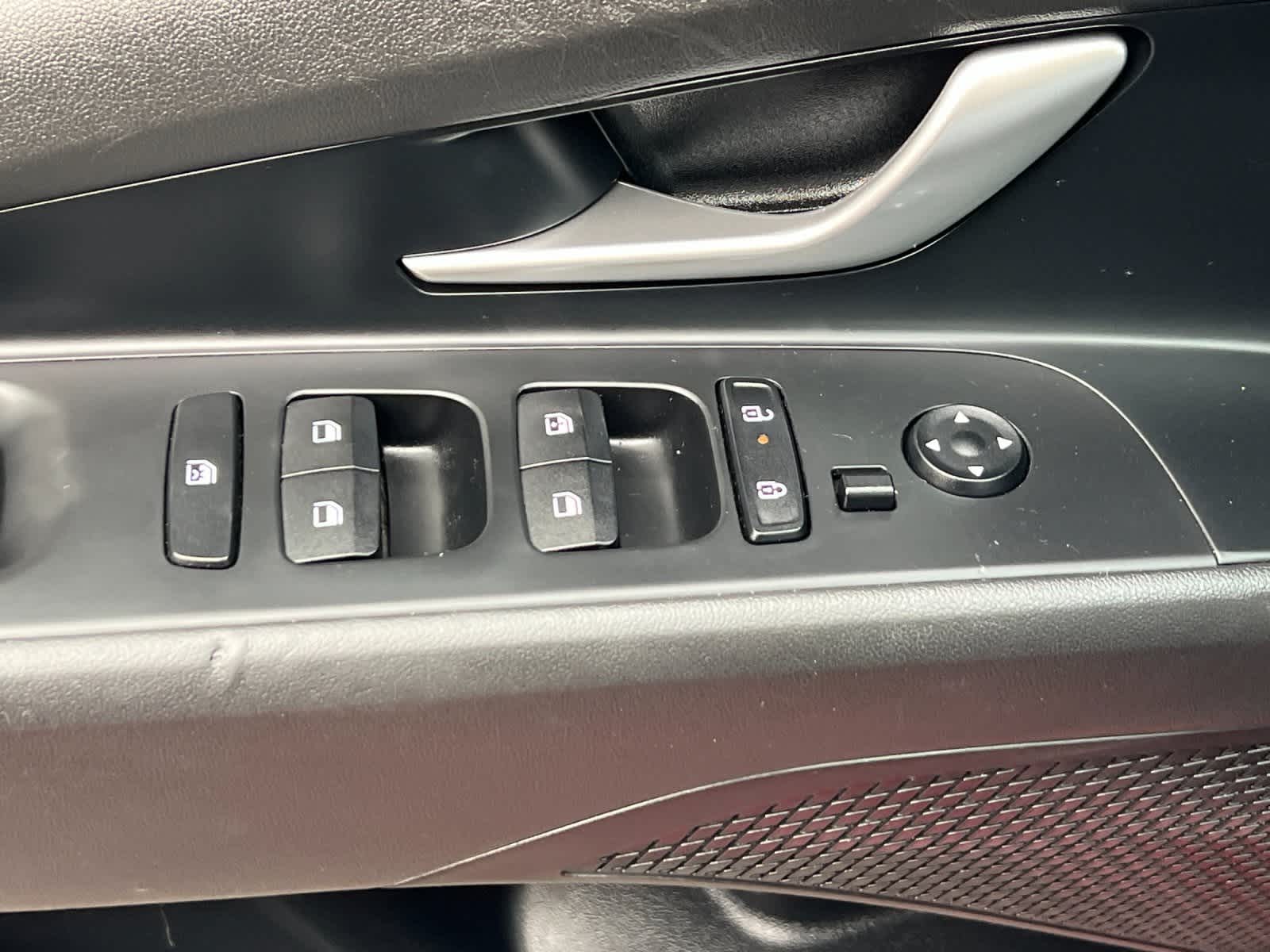 Thumbnail: 2024 Hyundai Elantra - 13