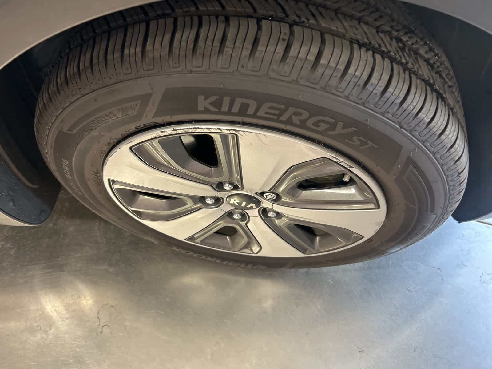 Thumbnail: 2019 Kia Niro - 5