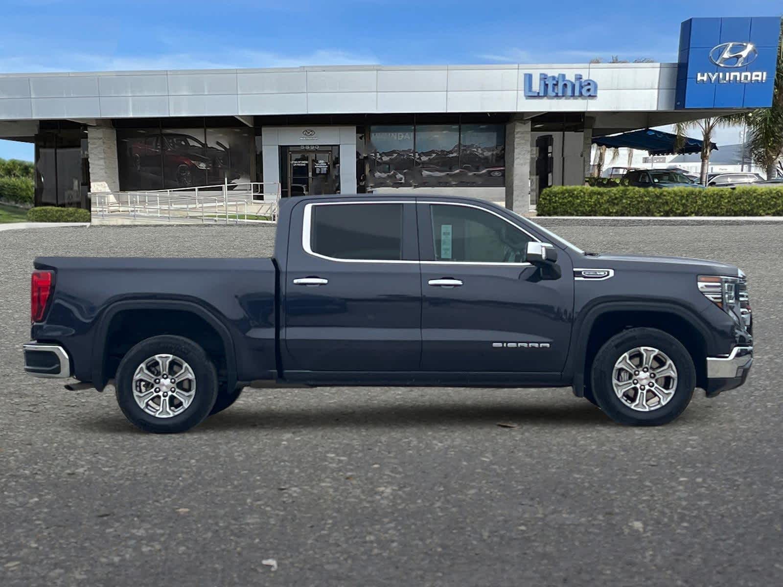 Thumbnail: 2025 GMC Sierra 1500 - 9