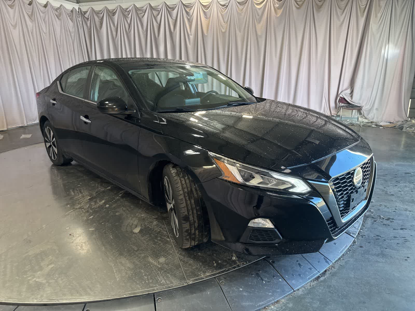 2022 Nissan Altima 2.5 SV photo 2