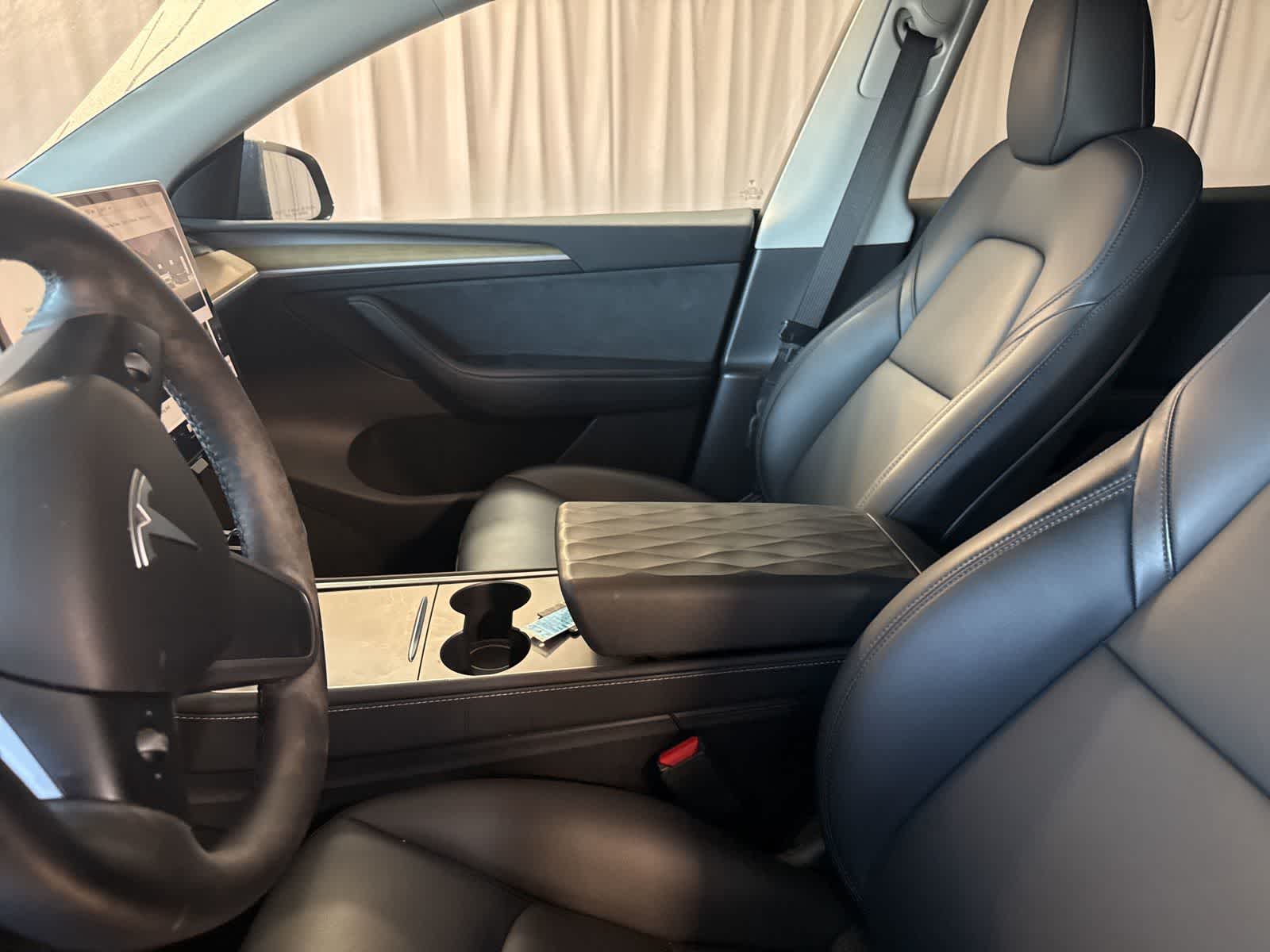 Thumbnail: 2023 Tesla Model Y - 18