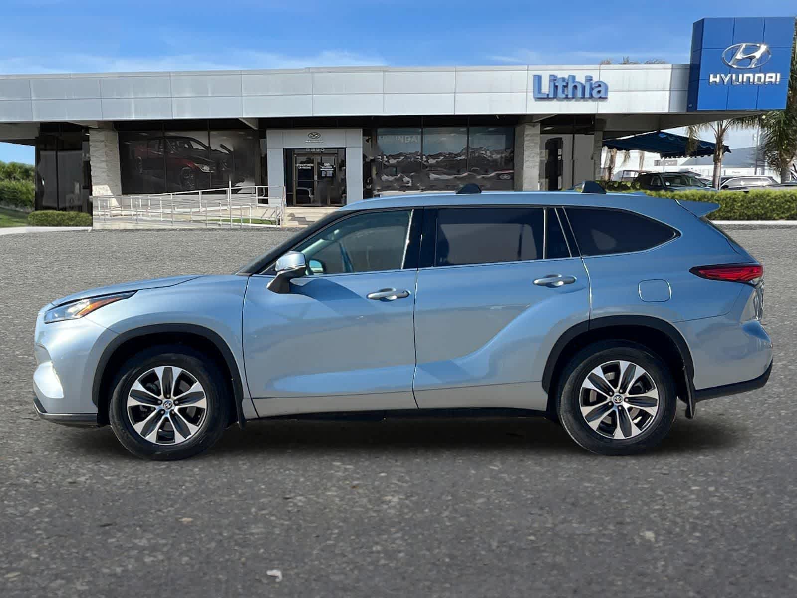 Thumbnail: 2020 Toyota Highlander - 6