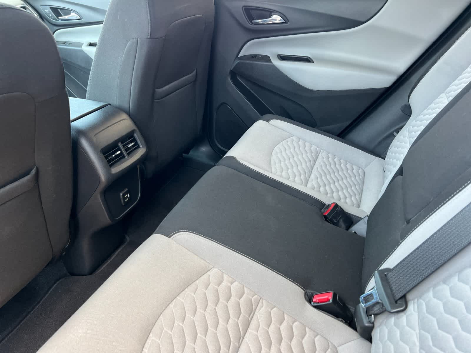 Thumbnail: 2021 Chevrolet Equinox - 4