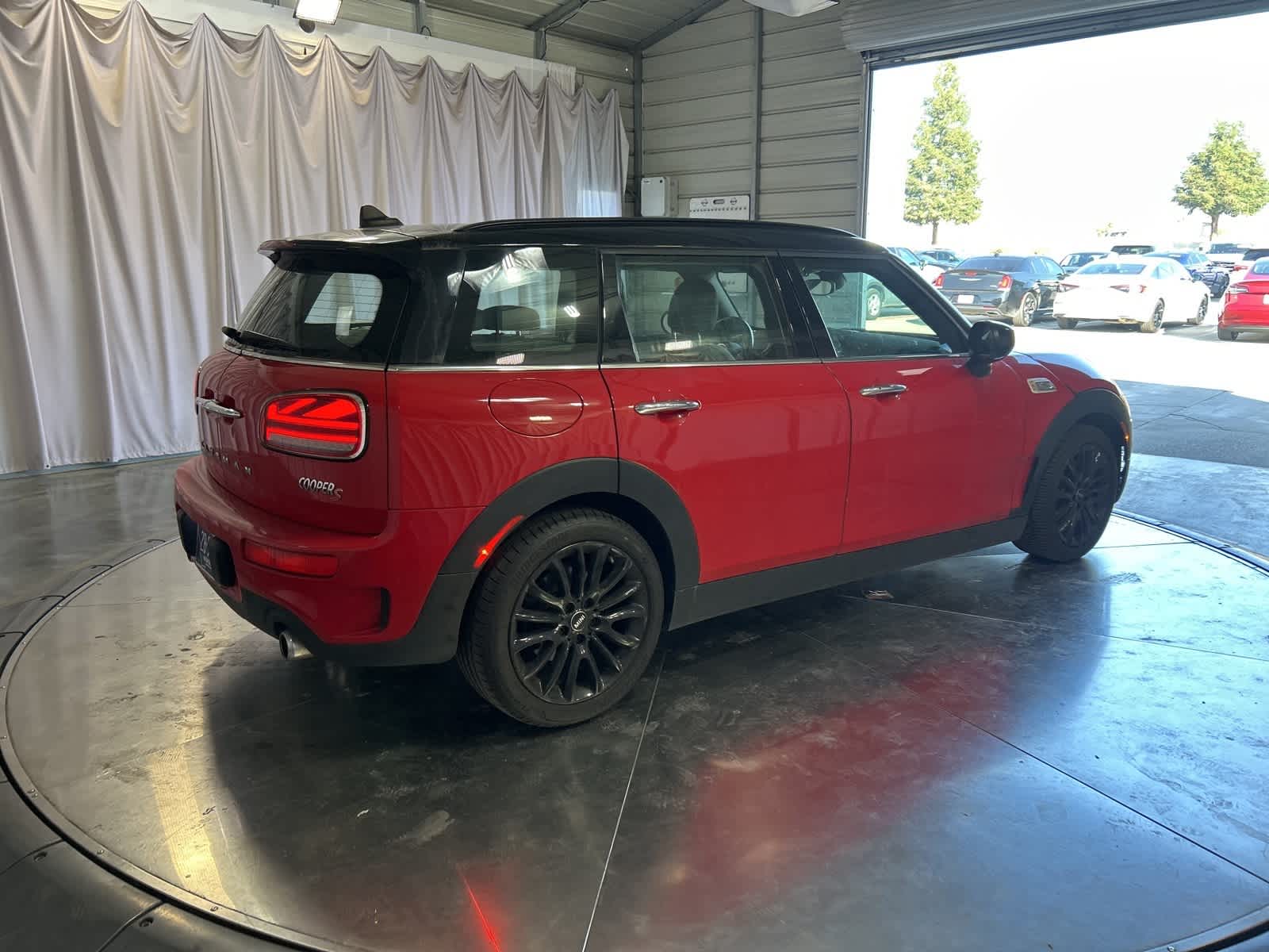 Thumbnail: 2021 MINI Cooper Clubman - 10
