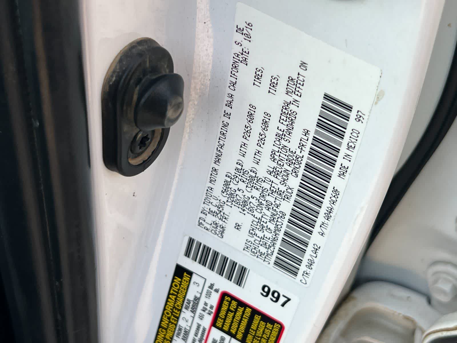 Thumbnail: 2017 Toyota Tacoma - 31