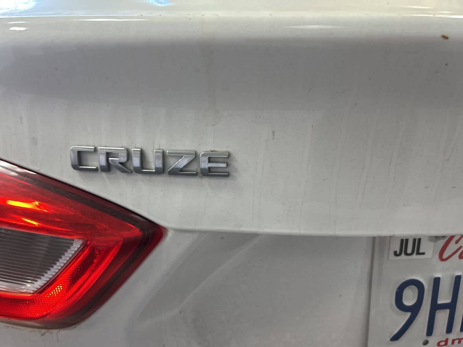 2019 Chevrolet Cruze LS 11