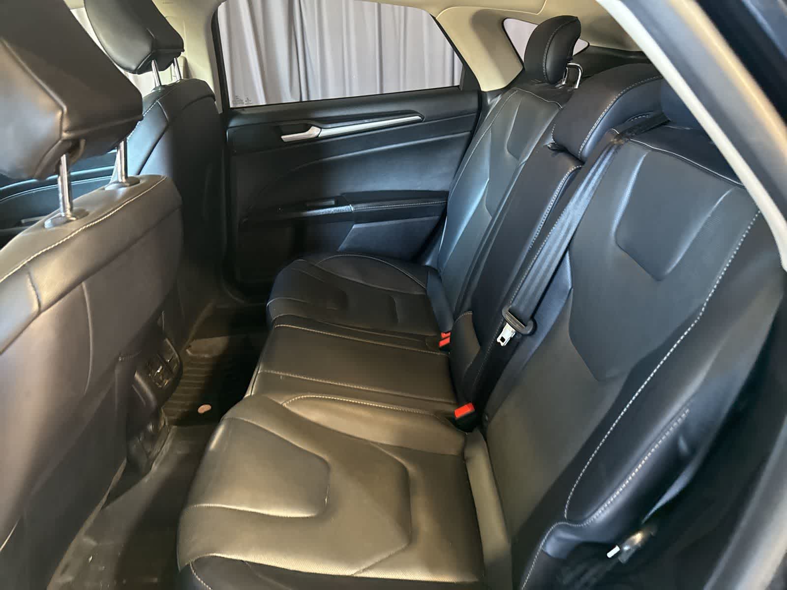 Thumbnail: 2020 Ford Fusion - 17