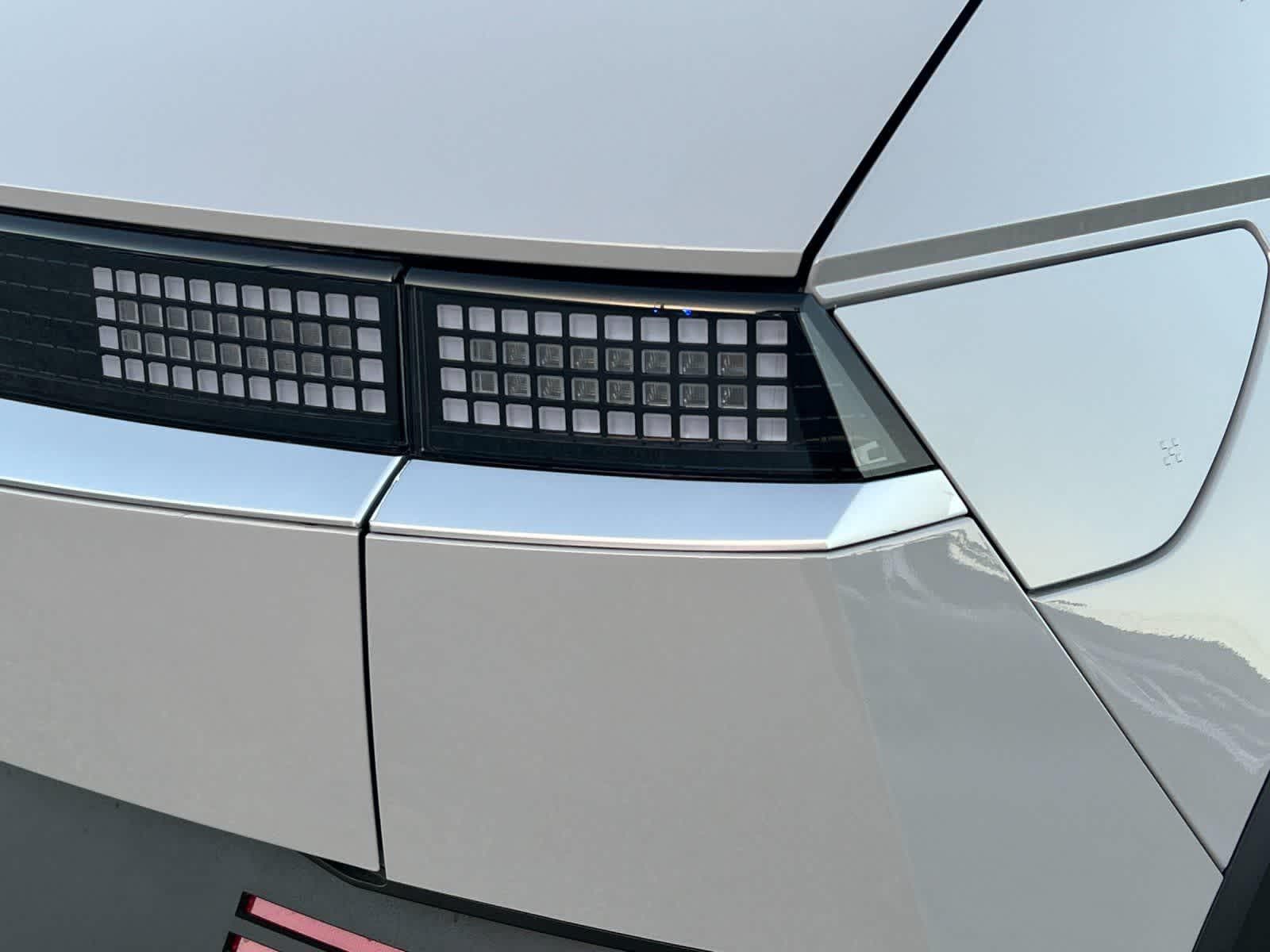 Thumbnail: 2026 Hyundai Ioniq 5 - 27