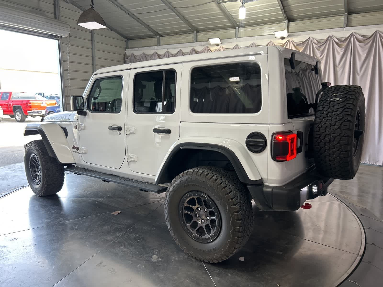 Thumbnail: 2022 Jeep Wrangler - 13