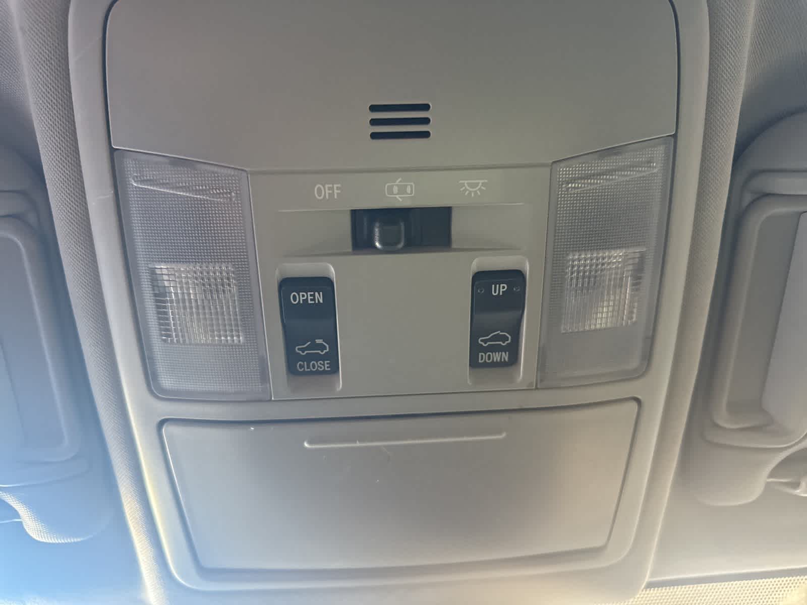 Thumbnail: 2017 Toyota RAV4 - 26