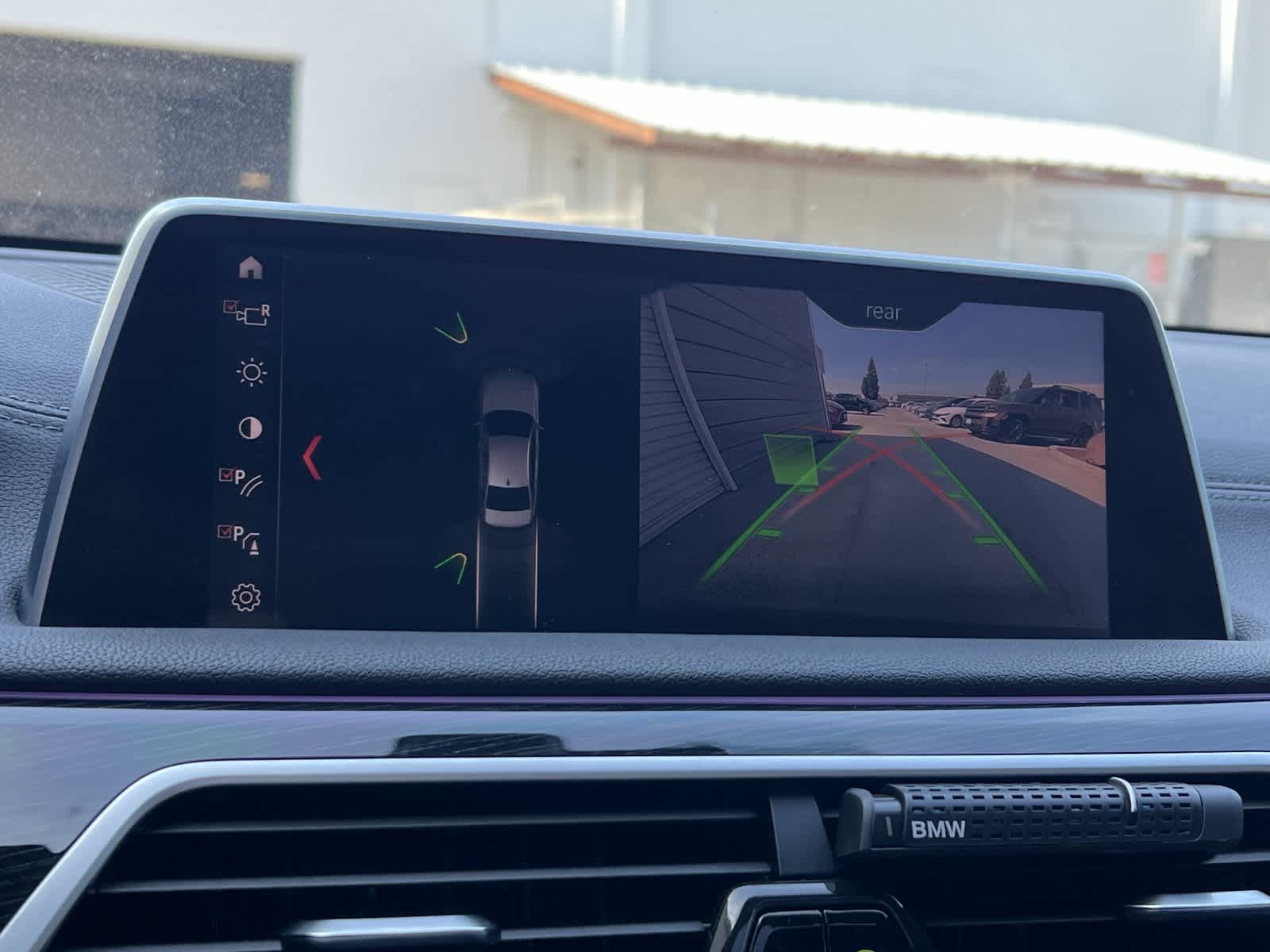 Thumbnail: 2019 BMW 7 Series - 19