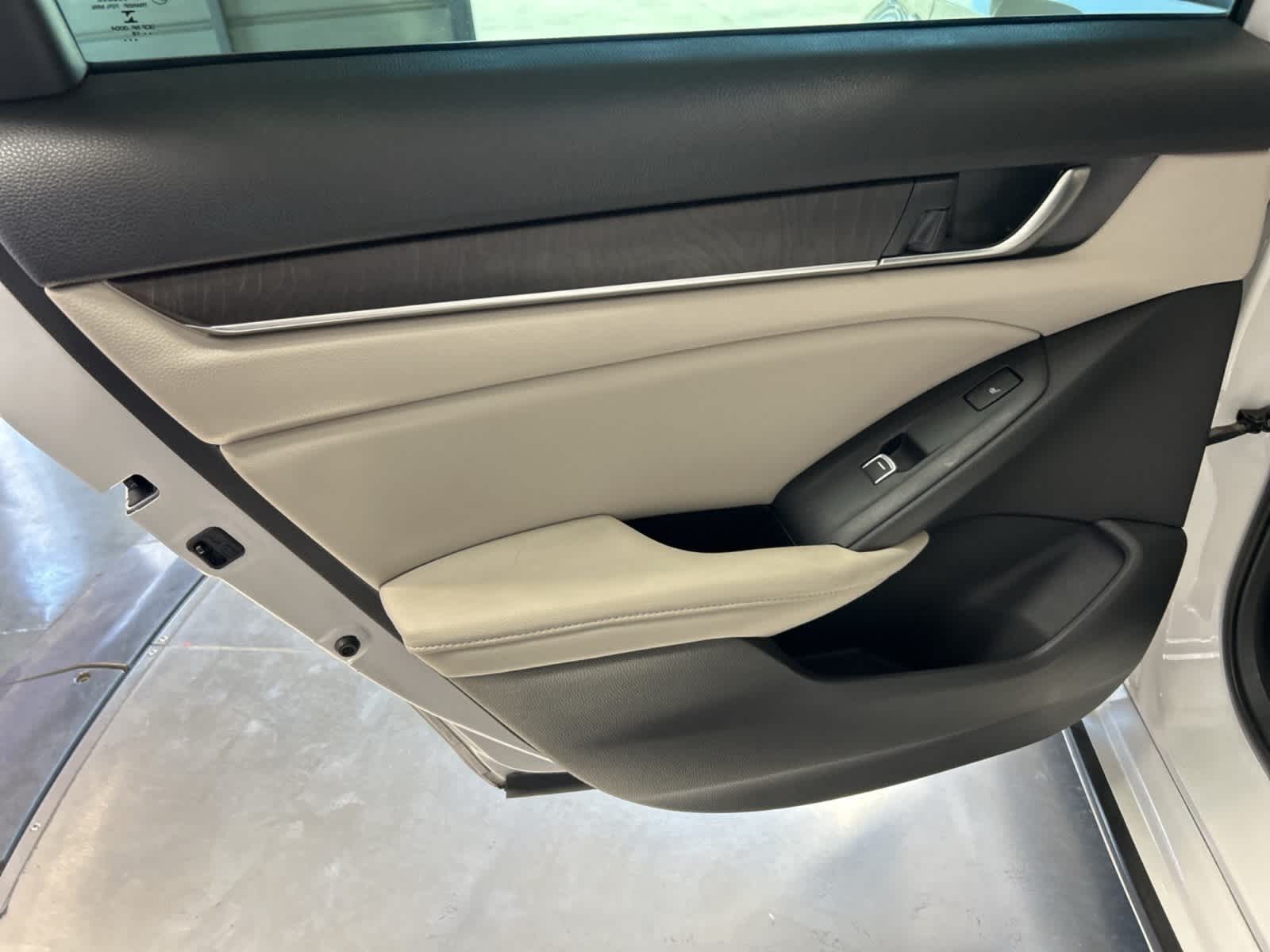 Thumbnail: 2018 Honda Accord - 21